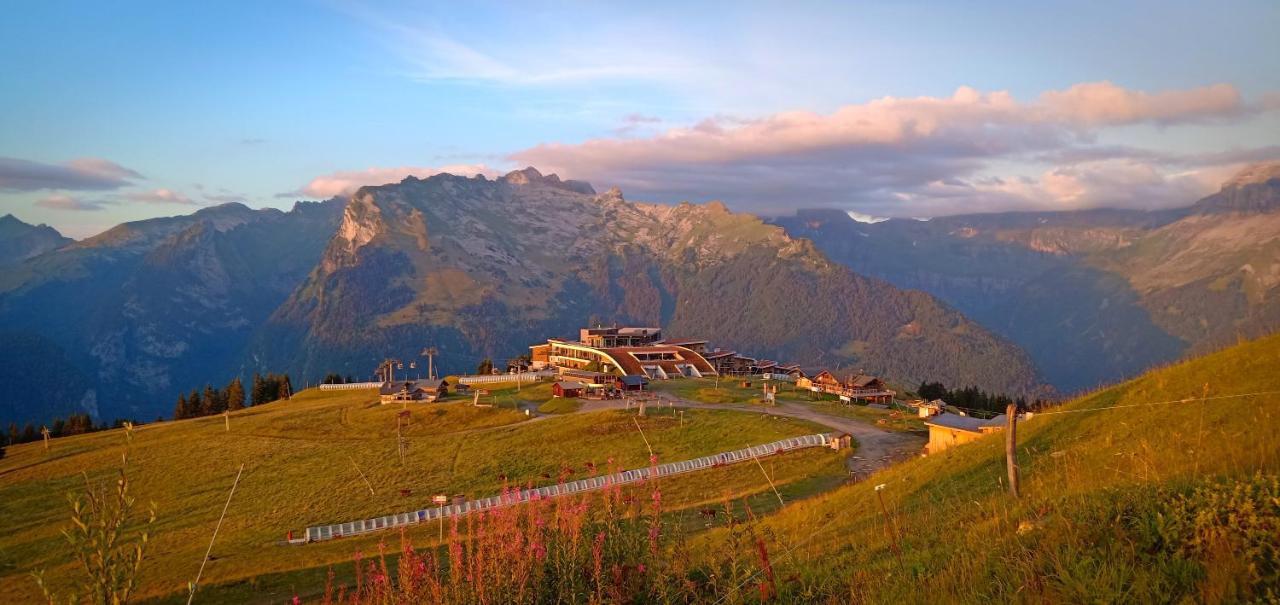 Appartement Au Pied Des Pistes Samoëns Eksteriør bilde